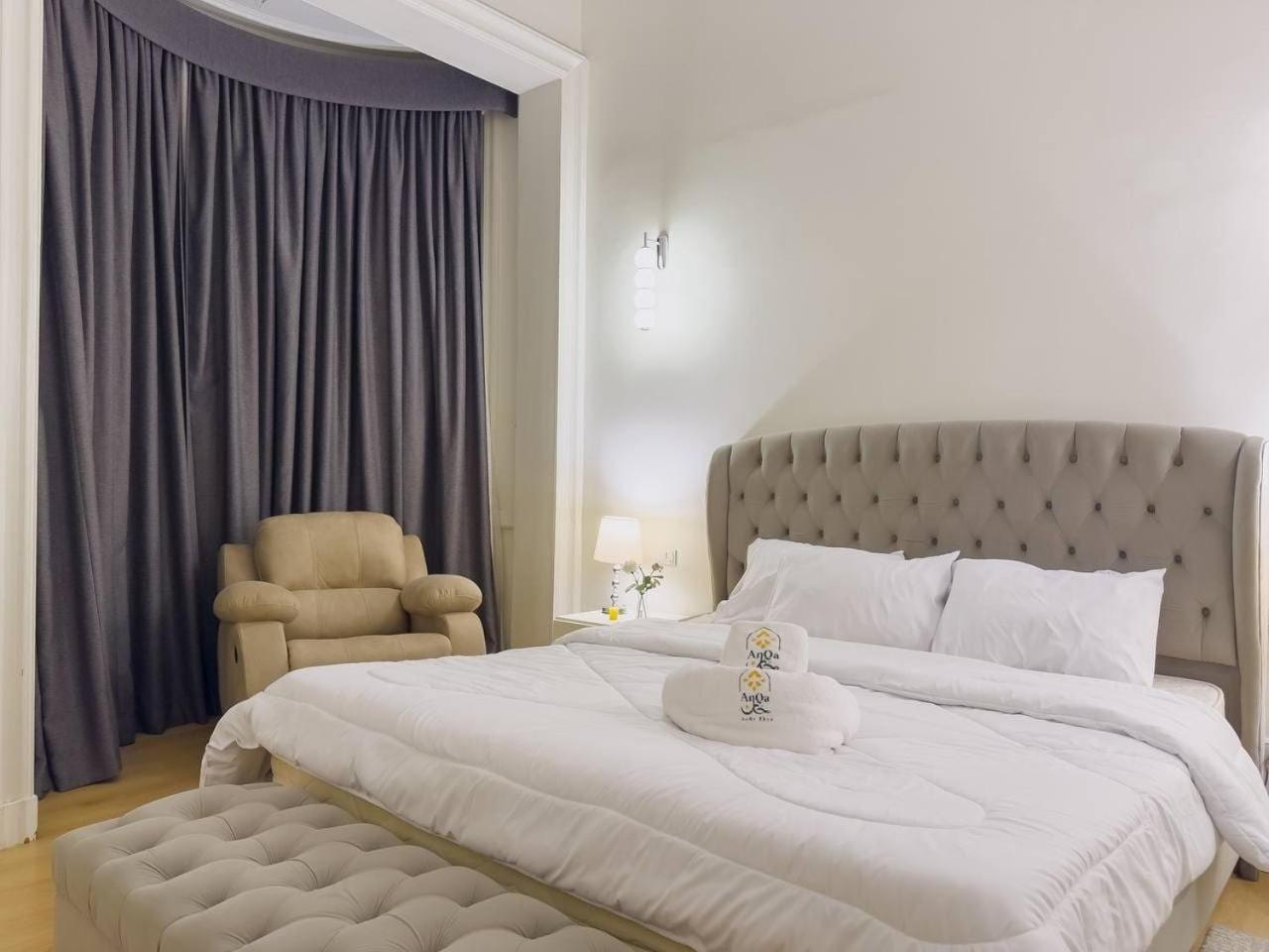 Apartment Downtown Alia Khan *