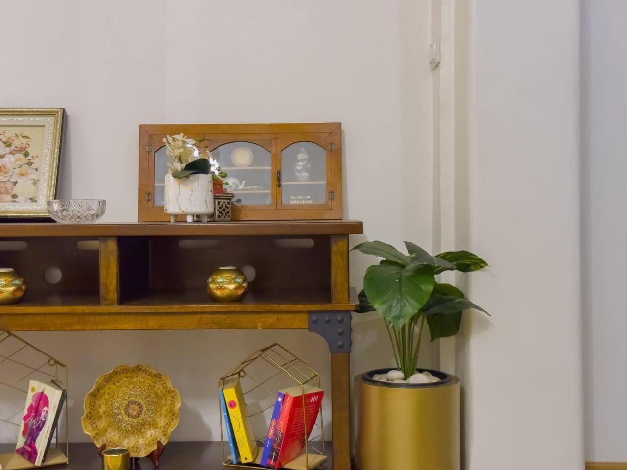 Apartment Downtown Alia Khan