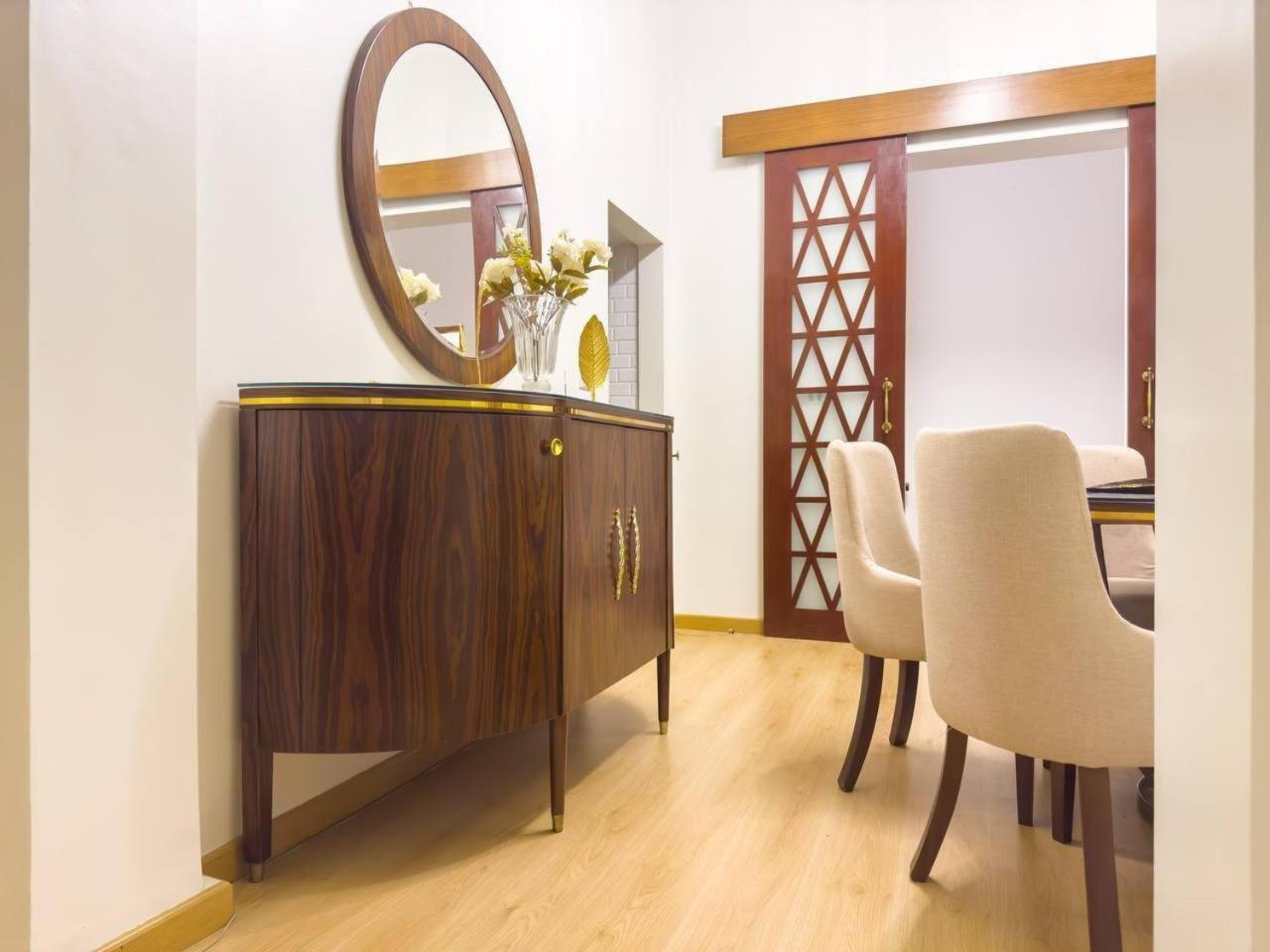 Apartment Downtown Alia Khan