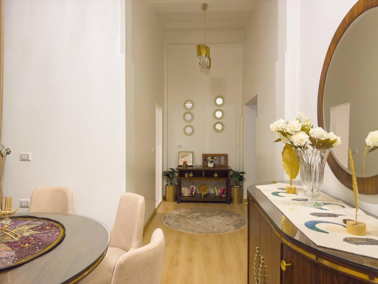 Downtown Alia Khan Apartment
