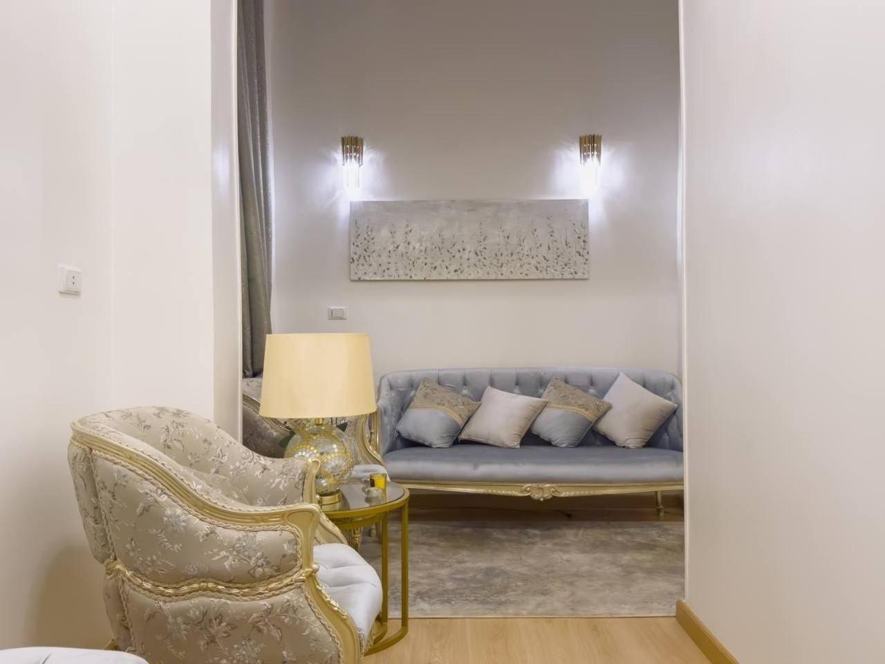 Apartment Downtown Alia Khan